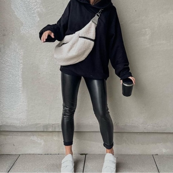 Spanx Faux Leather Leggings in Black, Women's Small - Picture 6 of 13